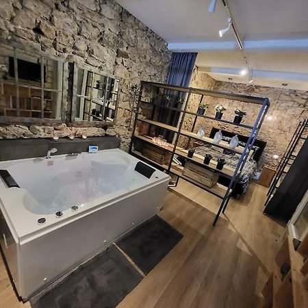 セットLe 79 Balneo Loft Deco Authentique Centre Climatisationアパートメント エクステリア 写真